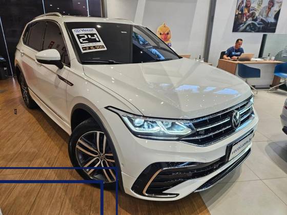 VOLKSWAGEN TIGUAN 2.0 300 TSI GASOLINA ALLSPACE R-LINE AUTOMÁTICO VOLKSWAGEN TIGUAN 2.0 300 TSI GASOLINA ALLSPACE R-LINE AUTOMÁTICO